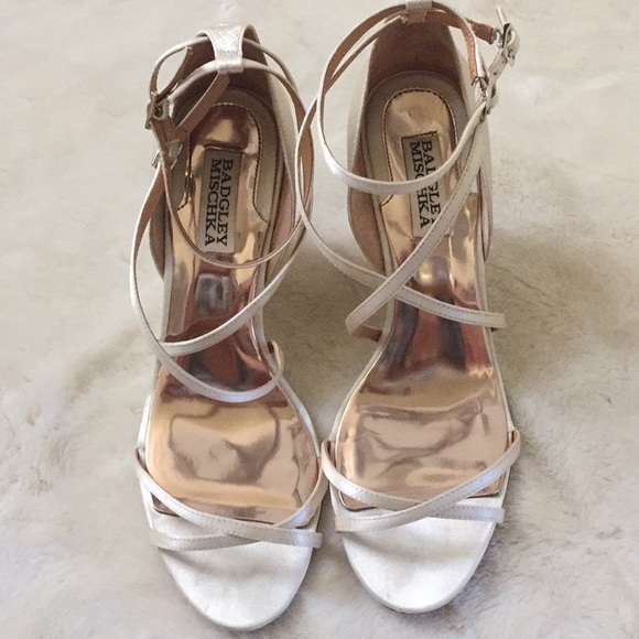 Badgley Mischka wedges - Picture 2 of 9